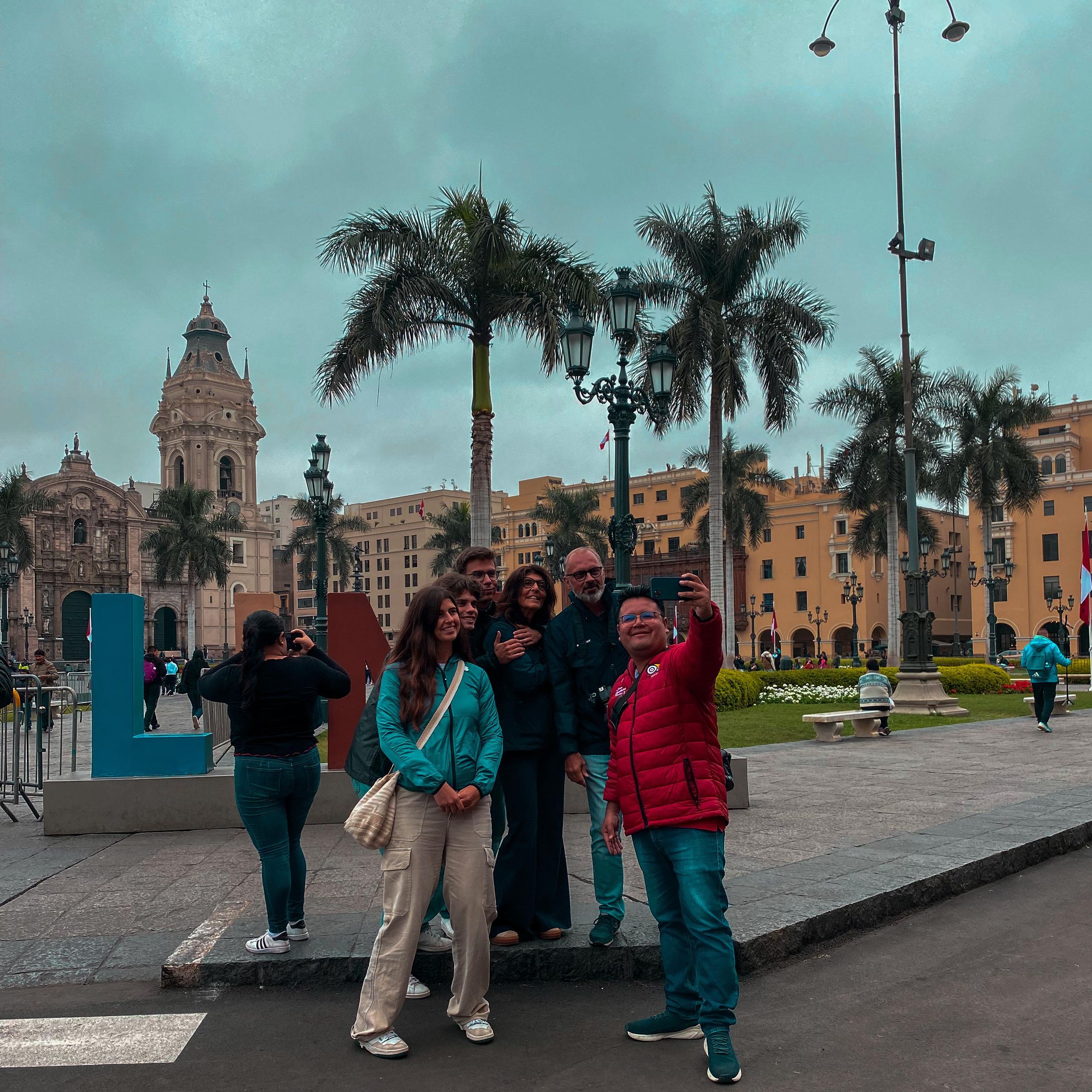 Sightseeing-Tour durch Lima mit Zubereitung von Pisco Sour + Katakomben und Churros