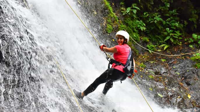 jaco extreme waterfall canyoning with lunch