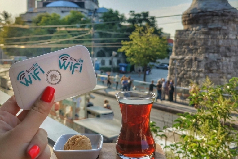 Turcja: Nieograniczone urządzenie WiFi 4,5G i dostawa na lotnisko1 miesiąc WiFi bez ograniczeń Pocket & All Turkey