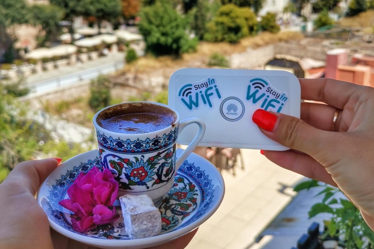 Turcja: Nieograniczone urządzenie WiFi 4,5G i dostawa na lotnisko1 miesiąc WiFi bez ograniczeń Pocket & All Turkey