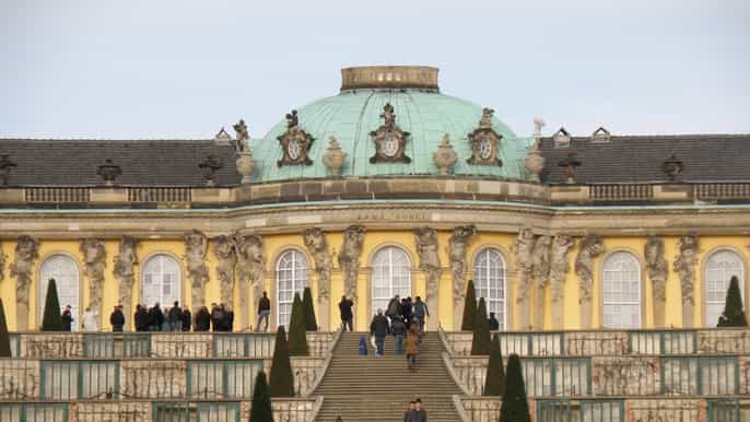 ab berlin private führung durch potsdam auf englisch