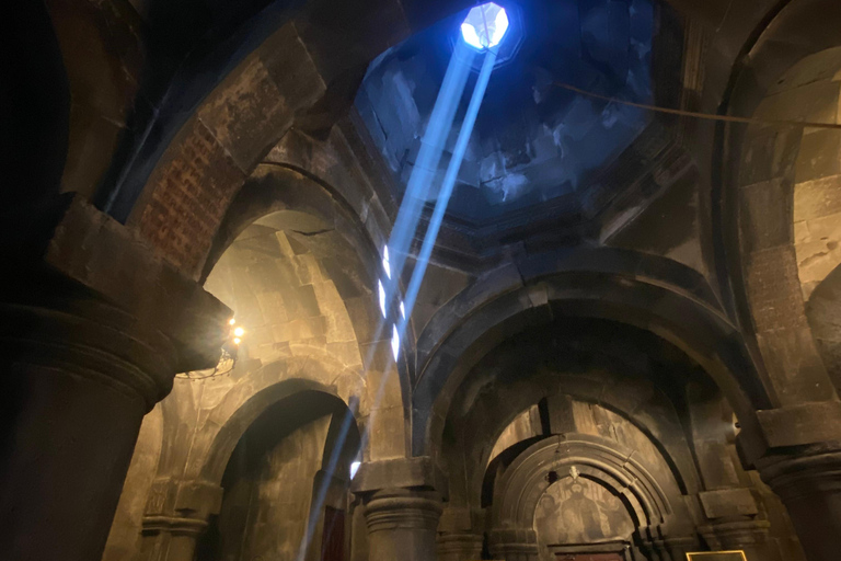 埃里温：迈勒滑雪度假村和修道院私人一日旅行