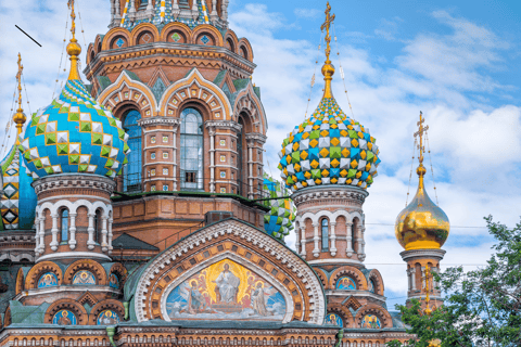 St. Petersburg: Private Tailor-Made Tour with Guide & Driver