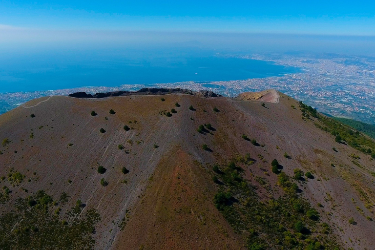 Sorrento: całodniowa wycieczka do Pompejów i WezuwiuszaWycieczka w języku angielskim