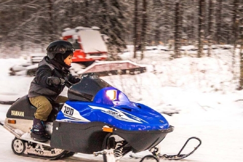 Rovaniemi: tour familiar en moto de nieve por el Círculo Polar Ártico