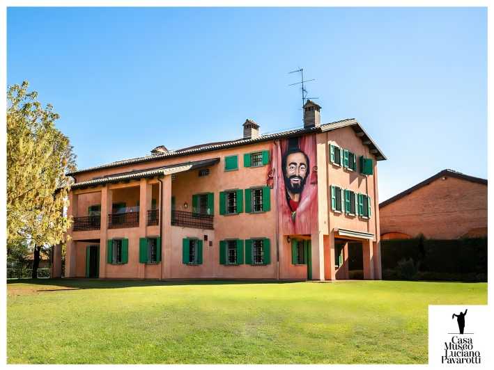 Modena: Casa Museo Luciano Pavarotti Entry Ticket