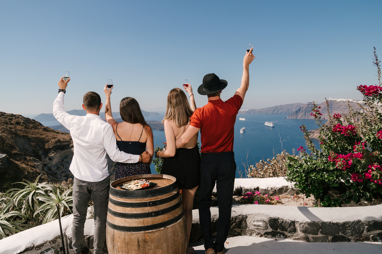 Santorini: Excursión a 3 Bodegas con TrasladoPunto de encuentro en la ciudad de Fira o en el pueblo de Kamari