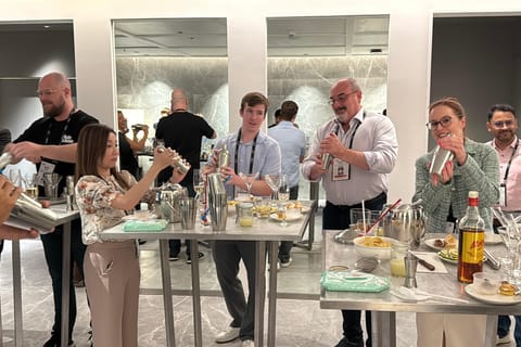 Bangkok: Interactive Cocktail Workshop with Bartender