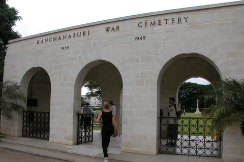 Desde Bangkok: tour privado Death Railway y puente Río Kwai