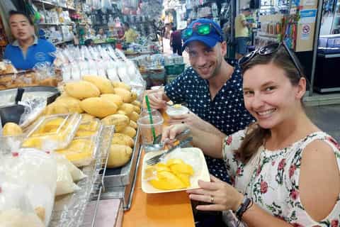 Chiang Mai: City Sightseeing and Local Food Tour