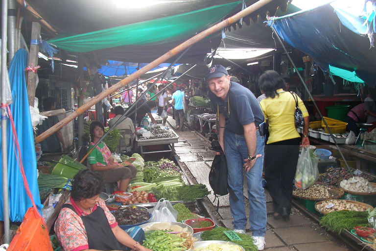 Bangkok: Damnoen Saduak, Maeklong en Mangrove Forest TourBangkok: Maeklong en Damnoen Saduak Markets privétour