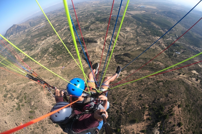 Alicante y Santa Pola: Vuelo en Parapente BiplazaAlicante: vuelo en parapente en pareja