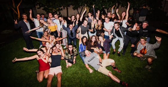 Queenstown: Bar Crawl with 5 Free Shots and Pizza