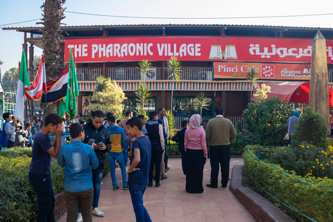 Cairo: Tour particular pela vila faraônica com traslado e almoçoTour com ingressos e almoço