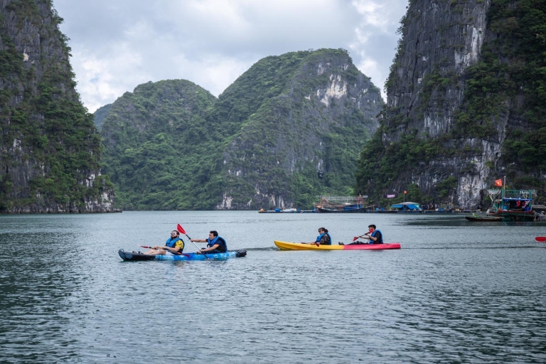 Ab Hanoi: Luxus-Bootstour zur Halong-Bucht & Bai Tu Long Bay