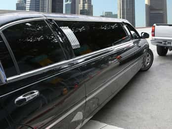 Flughafen-Transfer zwischen EWF / JFK / LGA und Manhattan Flughafen-Transfer zwischen EWF / JFK / LGA und Manhattan