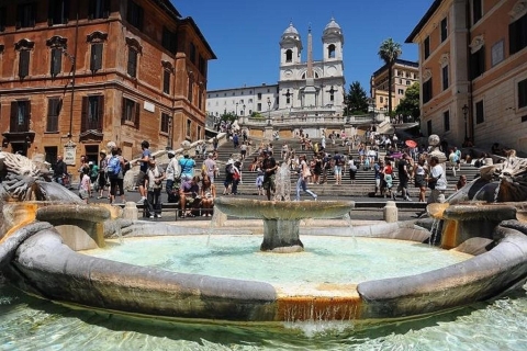 Rzym Fontanny i kwadraty Rano turystycznej z lunchemfrancuski Tour