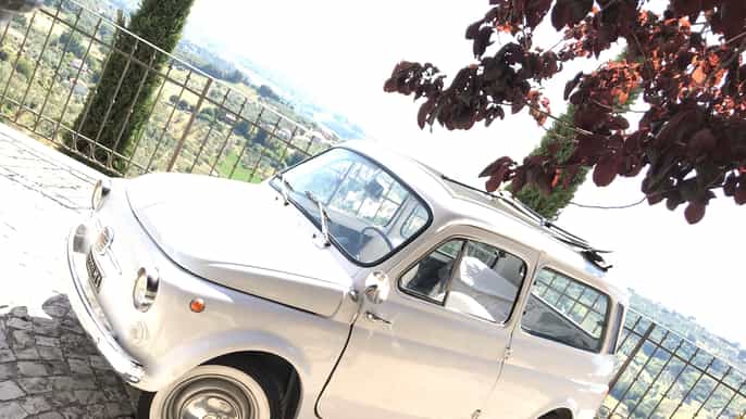 roma recorrido turístico en un coche clásico de época