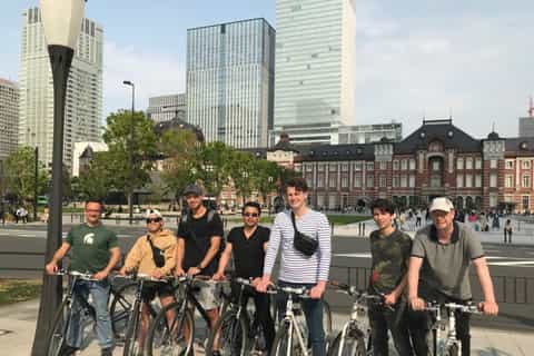 Tokyo: 5-Hour Historical Cycling Tour with Lunch