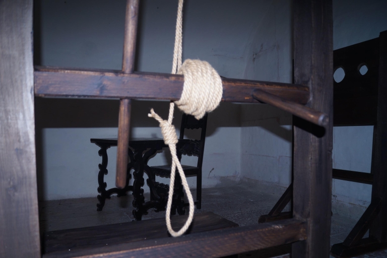 Palais des prisons : cellules et instruments de tortureBillet d'entrée et visite guidée en italien
