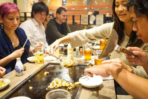Asakusa: Cultural & Street Food Walking Tour