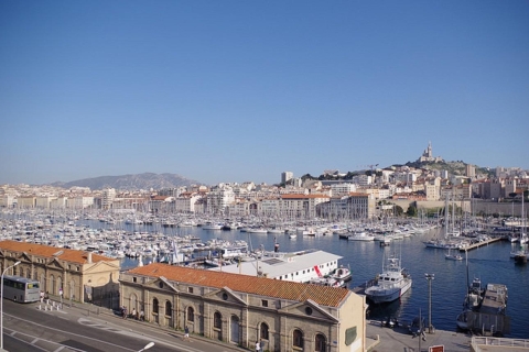 Marsylia: jednodniowa przejażdżka łodzią po Calanques z degustacją wina