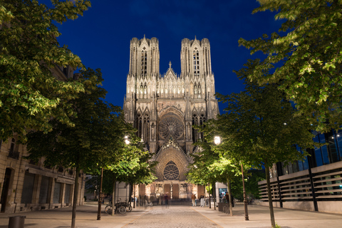 Från Paris: Heldagstur med Reims och champagneprovningDelad rundtur