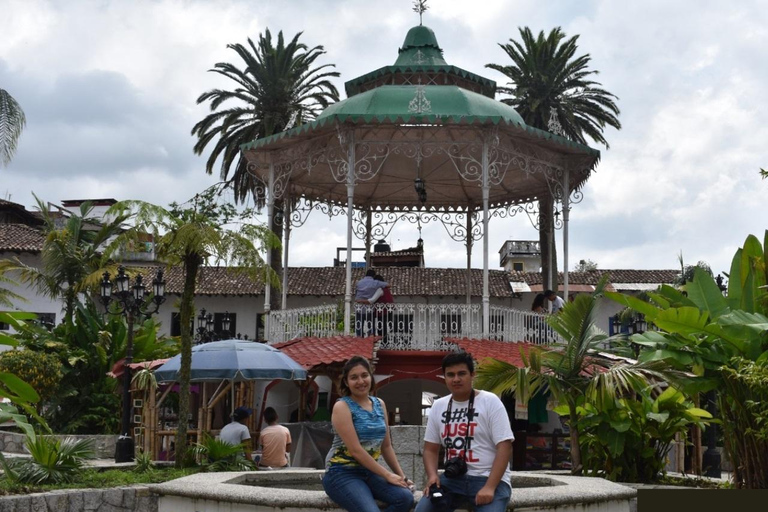 Da Puebla: Tour privato di Zacatlán e Chignahuapan di un giorno interoDa Puebla: tour privato di un'intera giornata a Zacatlán e Chignahuapan