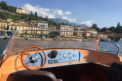 Lake Como: Best of Lake Como Tour & Venetian Boat Cruise