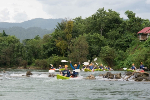 Półdniowa wycieczka kajakiem po rzece Nam Song z tyrolką lub Tham NonePółdniowe spływy kajakowe i zamek błyskawiczny