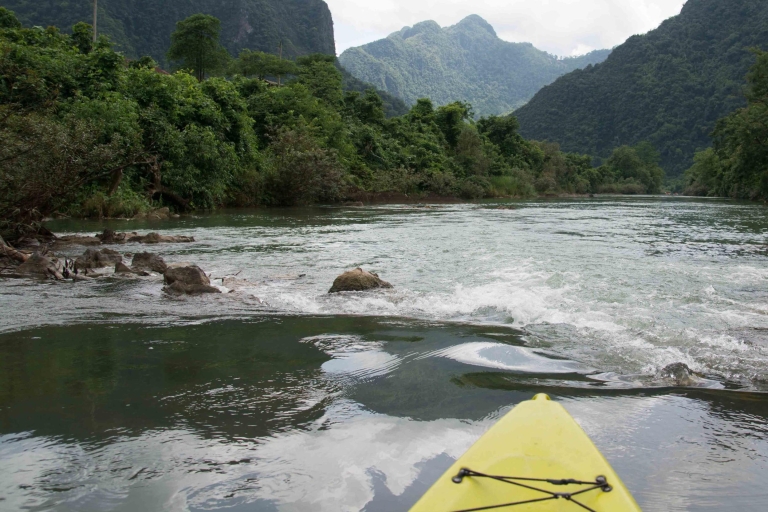 Visite d'une demi-journée en kayak sur la rivière Nam Song avec Zipline ou Tham NoneDemi-journée de kayak et de tyrolienne