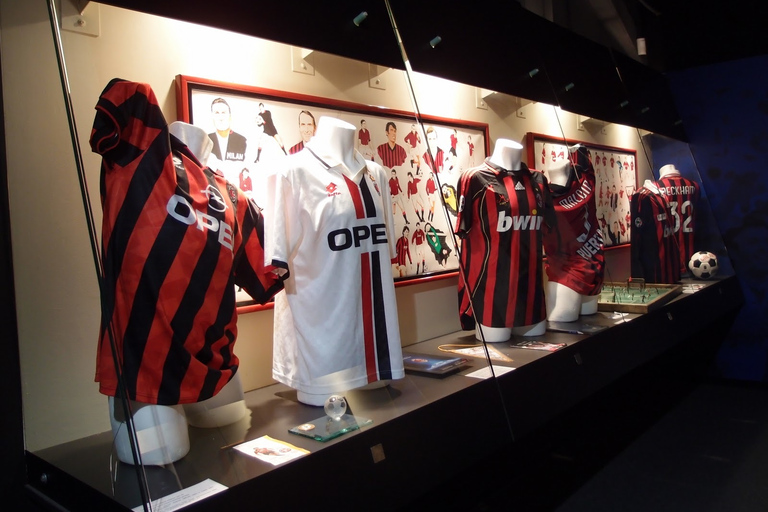 Milan : Stade et musée de San Siro : visite autonomeMilan : visite auto-guidée du stade et du musée San Siro