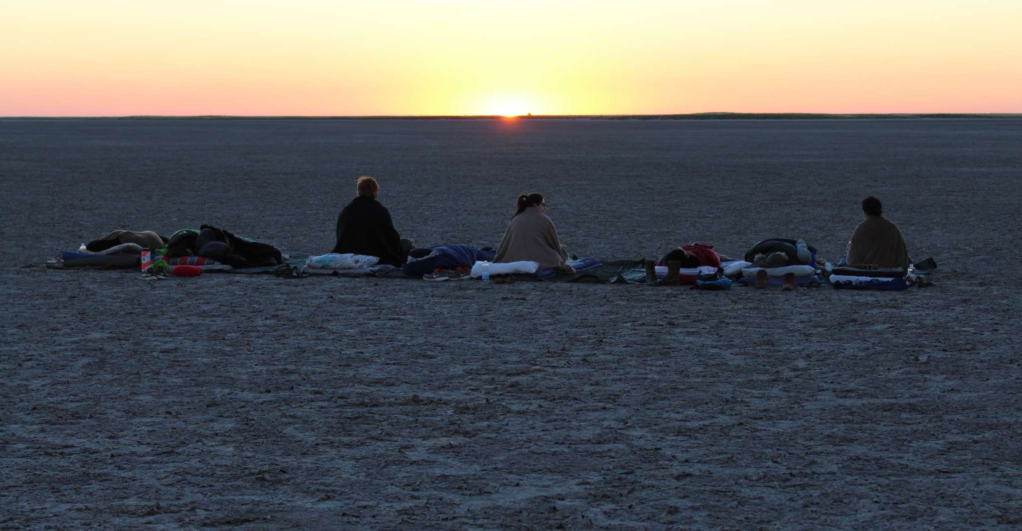 Kasane'den, Makgadikgadi Pan'da Yıldızların Altında Uyumak - Hizvo
