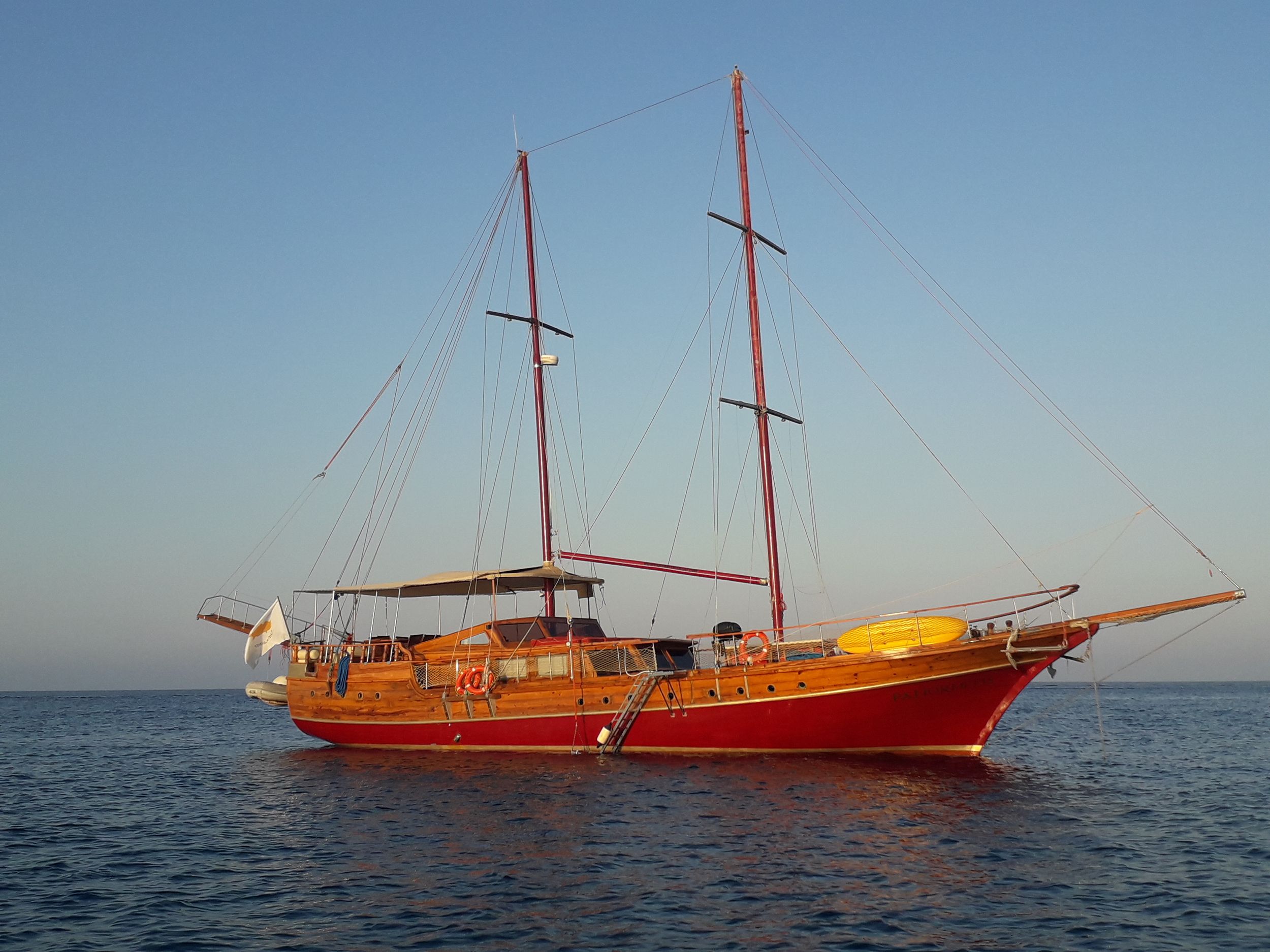 Zypern: Private Yacht-Tageskreuzfahrt für bis zu 40 Personen