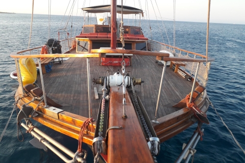 Zypern: 6-stündige private YachtkreuzfahrtStandardoption