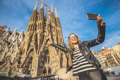 Barcelona: Gaudi Private City Tour z Sagrada Familia