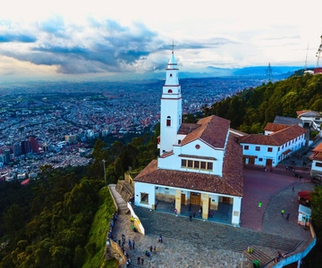 Bogotá: Monserrate, La Candelaria ve Şehir Yürüyüş Turu