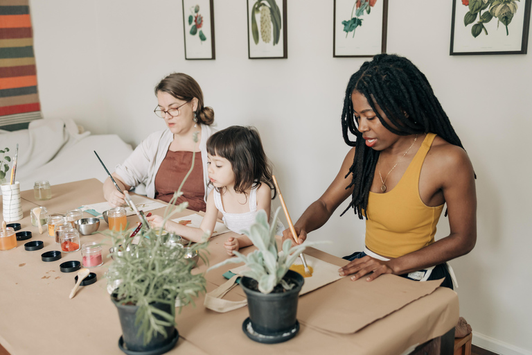 Paint & Sip Tea: Botanical Illustration in São Paulo Studio