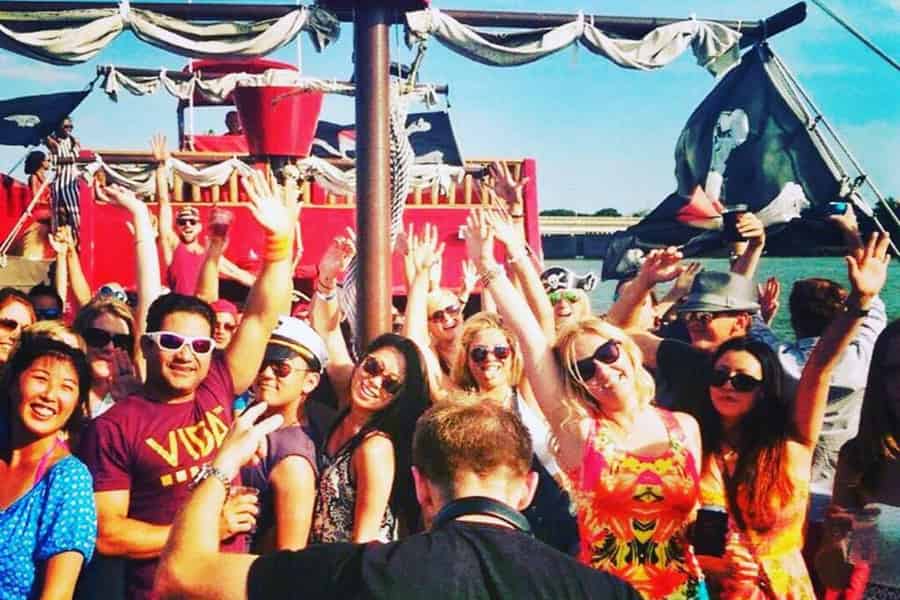 Washington DC: Piratenschiff-Kreuzfahrt mit offener Bar. Foto: GetYourGuide
