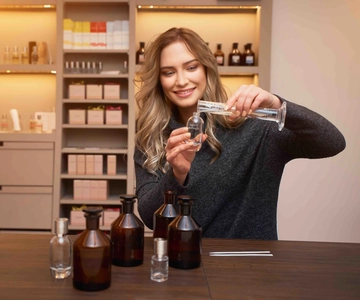 Paris: 2-Hour Perfume Creation Workshop