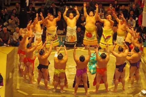 Tokyo: Sumo Wrestling Tournament Ticket with Guide