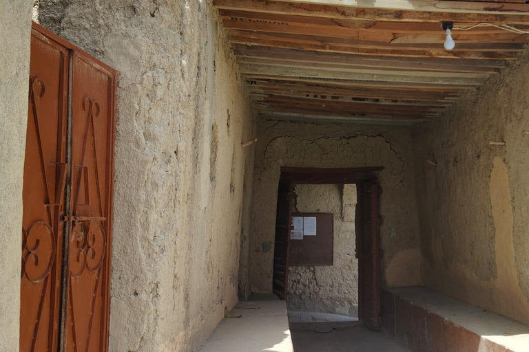 Muscat: 5 Hours City and Fanja Heritage Tour with Guide