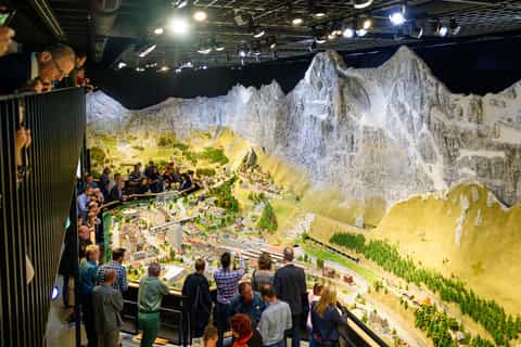 Neuhausen am Rheinfall: Smilestones Miniature World Enty
