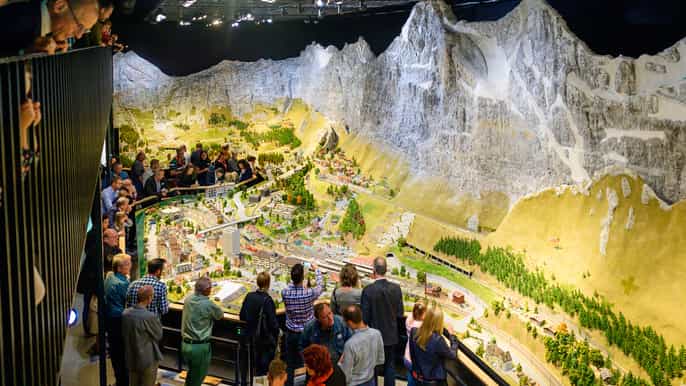 neuhausen am rheinfall smilestones miniature world enty