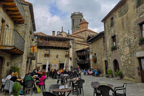 Ab Barcelona: Private Tour durch mittelalterliche Städte mit Mittagessen