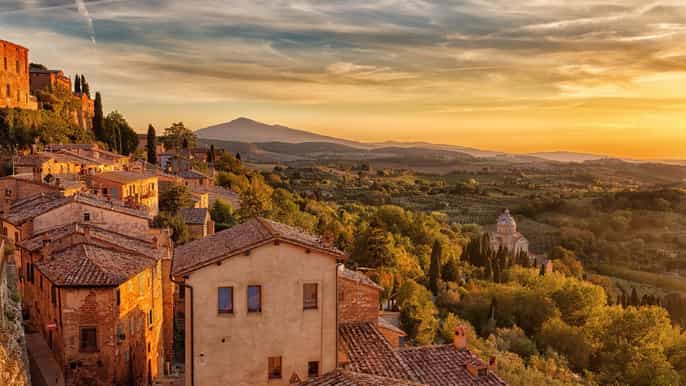 montalcino castle and vineyards tour with tasting