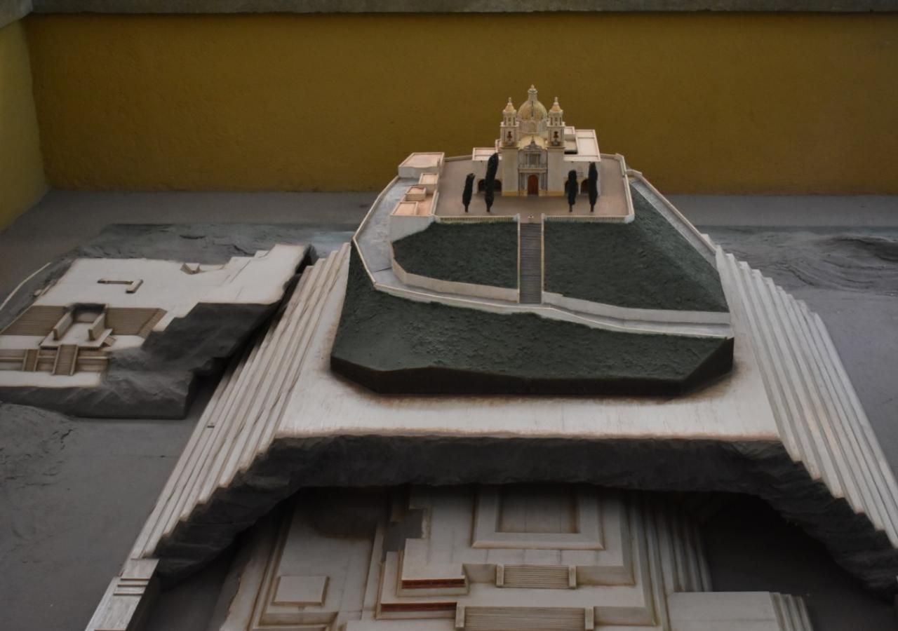 Von Puebla aus: Ganztägig Puebla Stadt und Cholula alles inklusive
