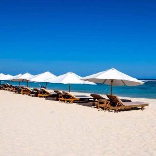 Bali: Full-Day Private White Sand Beaches and Sunset Tour
