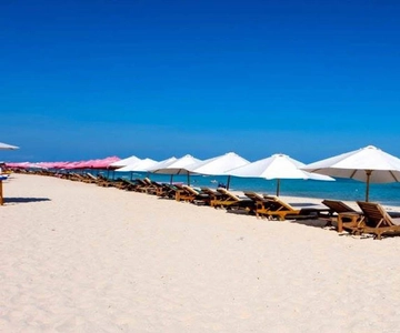 Bali: Full-Day Private White Sand Beaches and Sunset Tour