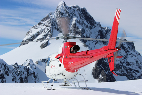 Milford Sound: Ausgedehnter Helikopterflug mit 3 Landungen